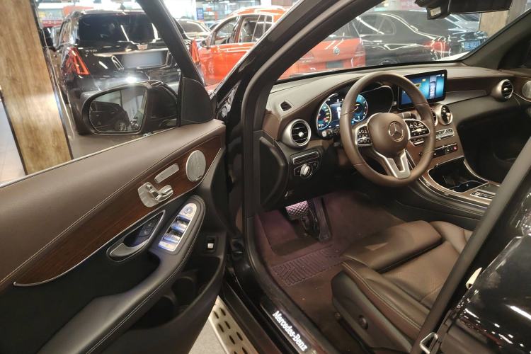 Used Mercedes-Benz GLC 2021 GLC 300 L 4MATIC Dynamic Model
