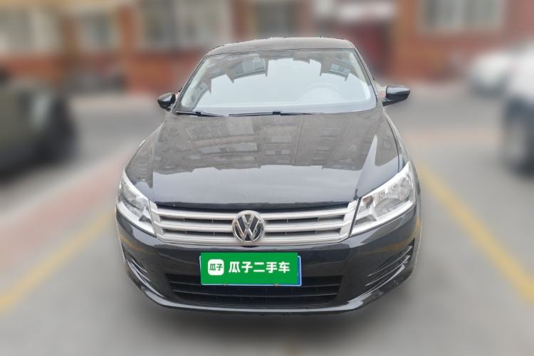 Used Volkswagen Santana 2015 1.6L Manual Fashion Edition Front