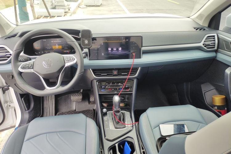 Used Volkswagen Tharu 2024 300TSI Two-Wheel-Drive Moonlight Edition Center Console