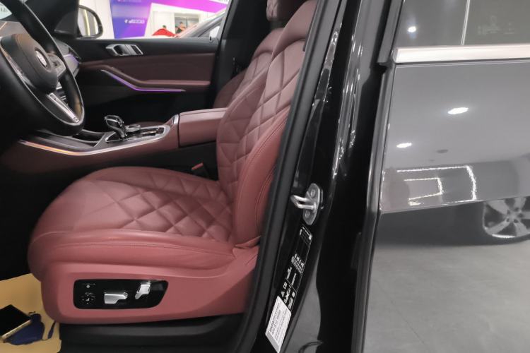 Used BMW X5 2022 Restyled xDrive 40Li Luxury Edition M Sport Package
