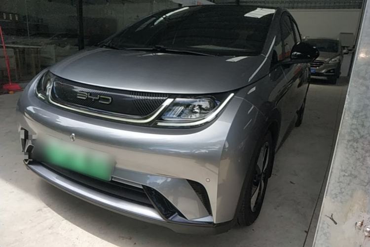 Used BYD Dolphin 2023 420 km Fashion Edition