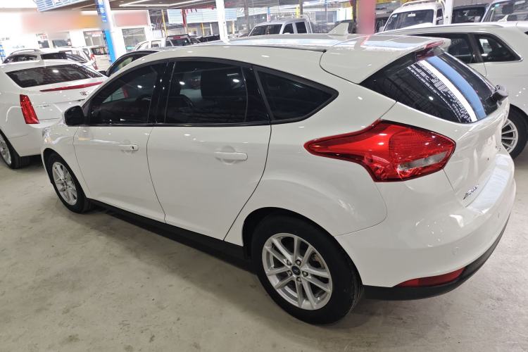 Used Ford Focus 2018 Hatchback Classic 1.6L Automatic Trendy SmartDrive Edition