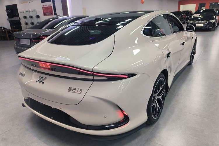 Used IM L6 2025 Ultra Model
