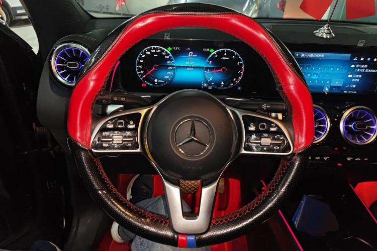 Used Mercedes-Benz GLB 2022 Refresh GLB 200 Dynamic Edition Steering Wheel