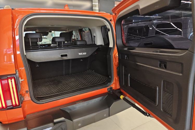 Used Tank 300 2021 Off-Road Edition 2.0T Conqueror Trunk