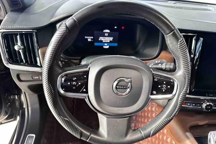 Used Volvo S90 2023 B5 Zhiyuan Luxury Edition

