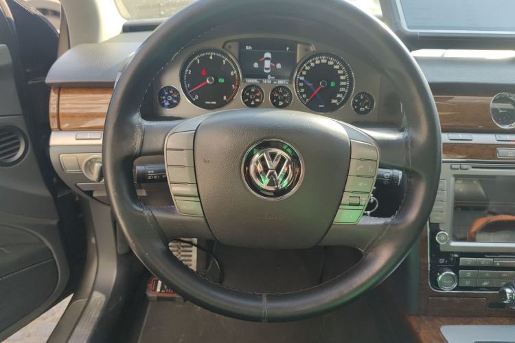 Used Volkswagen Phaeton 2012 3.0L Business Edition