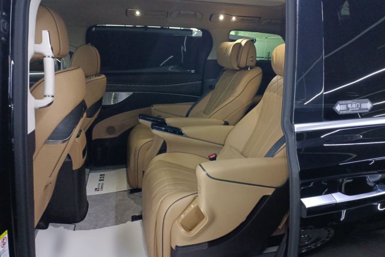 Used Denza D9 2024 DM-i 1050 Luxury Model