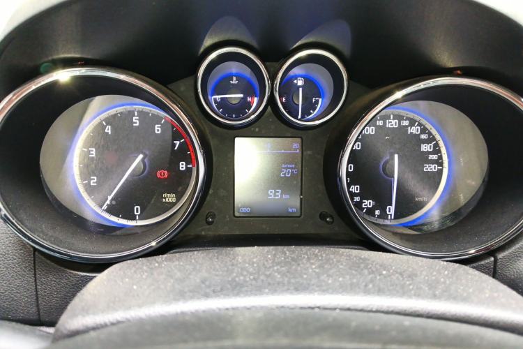 Used CHANGAN CS35 2016 1.6L Automatic Luxury Model China V Standard
