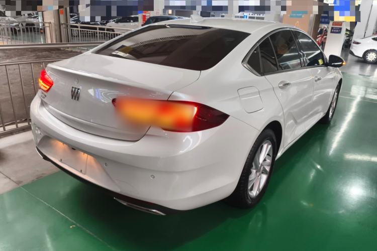 Used Buick Regal 2024 25T Deluxe Edition Rear Right 45 Deg