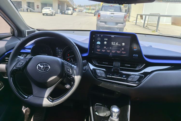 Used Toyota IZOA 2018 2.0L Yichi Edition China V Standard