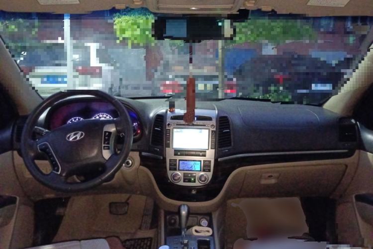 Used Hyundai Santa Fe Classic 2010 2.4 Luxury Edition 7-Seater Four-Wheel Drive
