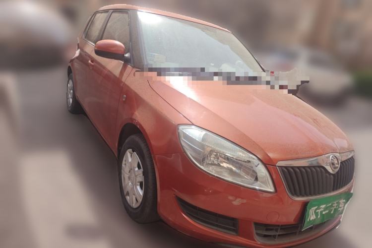 Used Skoda Fabia 2014 1.4L Automatic Crystal Edition
