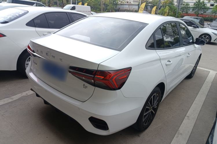 Used Roewe i5 2021 1.5L CVT Platinum Edition Rear Right 45 Deg