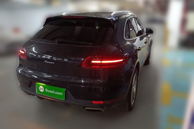 Used Porsche Macan 2014 Macan 2.0T Rear Right 45 Deg