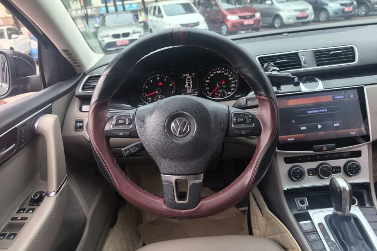 Used Volkswagen Magotan 2015 Facelift 1.8TSI Luxury Model
