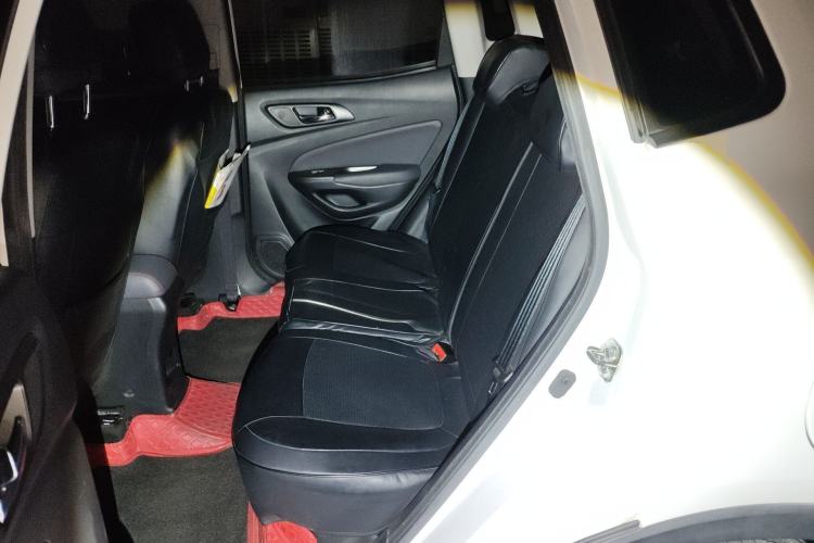 Used CHANGAN CS15 2016 1.5L Automatic Fashion Edition Left Rear Seat