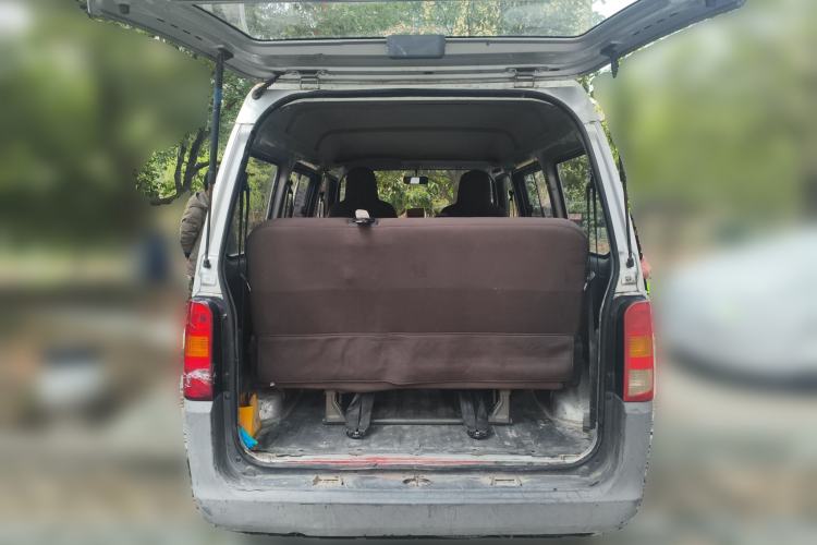 Used Wuling Zhiguang 2015 1.2L Practical LS-I Model Trunk