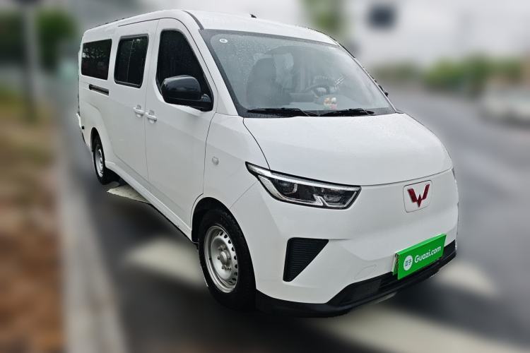 Used Wuling Yangguang 2026 Model, 440km Bus Comfort Edition, 6 Seats Exterior 2