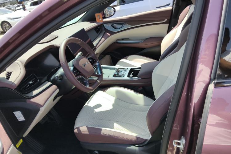 Used BYD Seal 2023 DM-i 1.5T 121km Prestige Model Left Front Seat