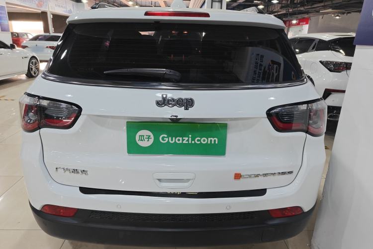 Used Jeep Compass 2019 220T Automatic Family Edition
