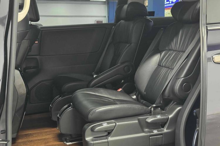 Used Honda Odyssey 2022 2.0L eHEV Sharp Enjoyment Edition