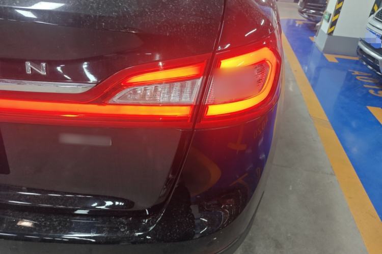 Used Lincoln MKX 2015 2.0T Two-Wheel Drive Deluxe Edition
