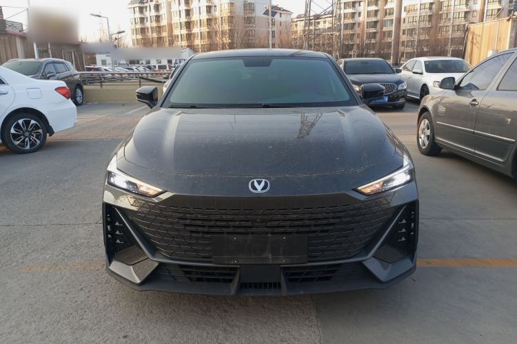 Used Changan UNI-V 2022 1.5T Prestige Version
