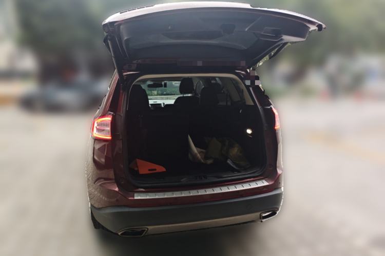 Used Ford Edge 2016 EcoBoost 245 Two-Wheel-Drive Titanium 7-Seater
