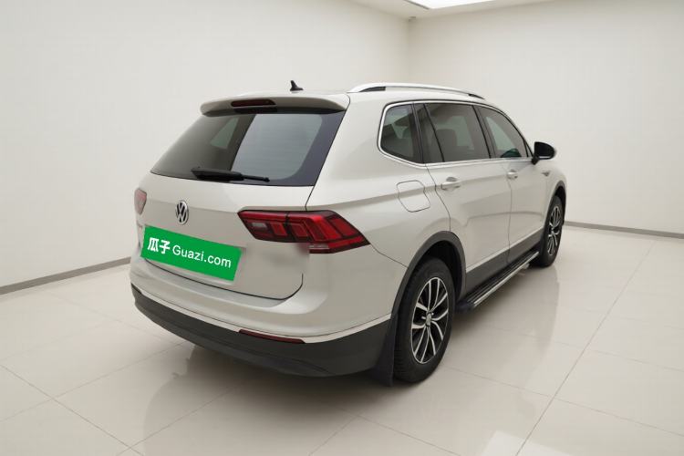 Used Volkswagen Tiguan L 2018 Facelift 330TSI Automatic Two-Wheel Drive Luxury Edition Exterior 5