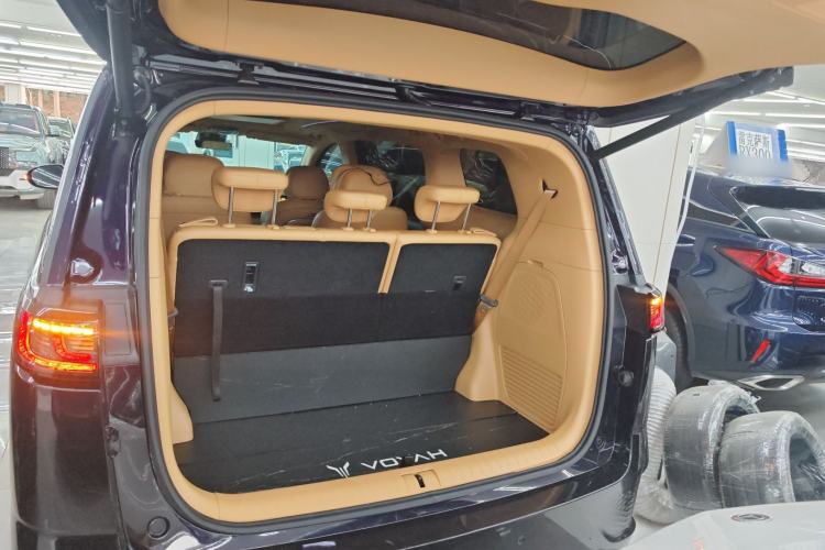 Used VOYAH Dream 2024 PHEV Ultra-Long Range Flagship Edition