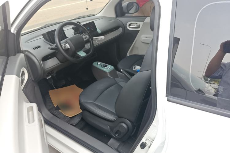 Used CHANGAN NEVO Lumin 2023 301km Honey Dew Edition
