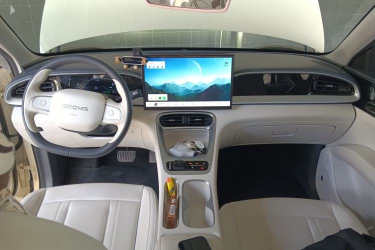 Used Geely Galaxy Geome 2025 UP 410km Exploration Edition
