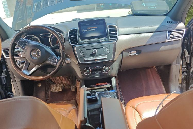 Used Mercedes-Benz GLS 2017 GLS 400 4MATIC Luxury Model Steering Wheel