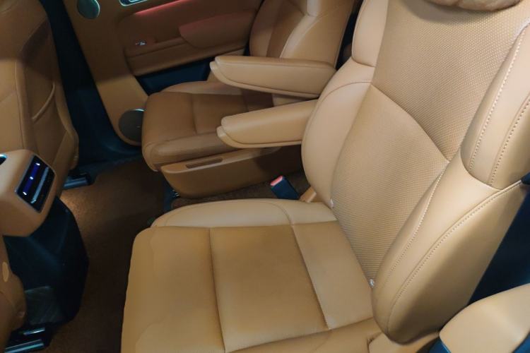 Used Li Auto L8 2023 Pro Model Left Rear Seat