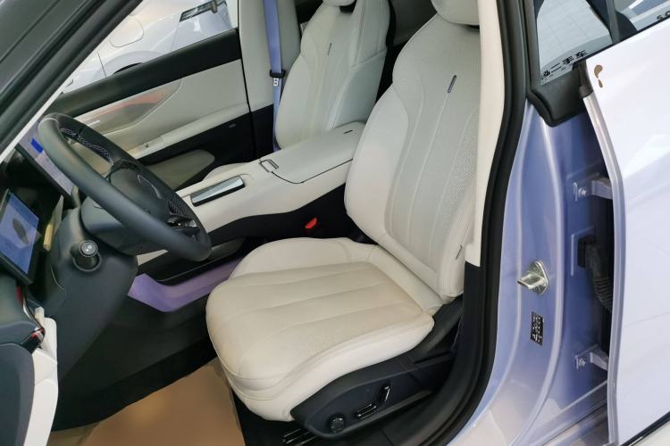 Used Lynk & Co 07 2024 EM-P 126 Long-Range Intelligent Driving Ultra
