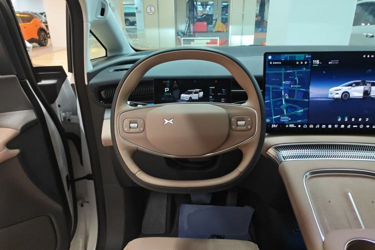 Used XPeng X9 2025 740 Ultra-Long Range Max