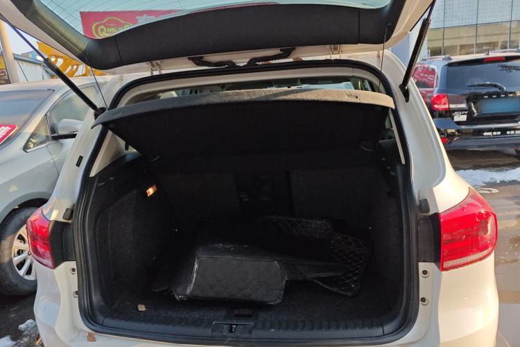 Used Volkswagen Tiguan L 2016 300TSI Automatic Two-Wheel Drive Trend Edition
