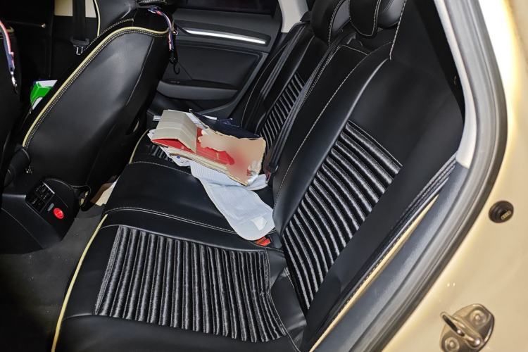 Used Audi A3 2014 Limousine 40 TFSI S line Comfort Model