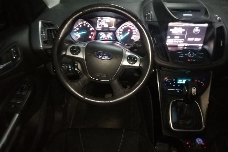 Used Ford Kuga 2013 2.0L GTDi Four-Wheel-Drive Sport Model Steering Wheel