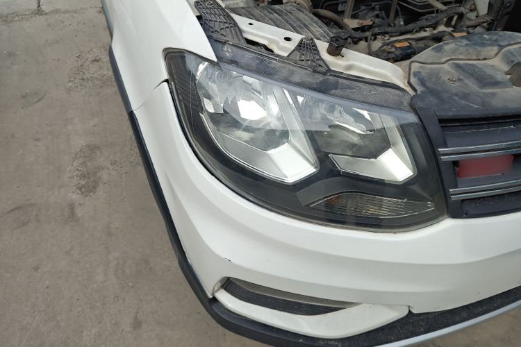 Used Dongfeng Fengon 370 2016 1.5L Manual Standard Edition SFG15-05 7 Seats Right Front Headlight