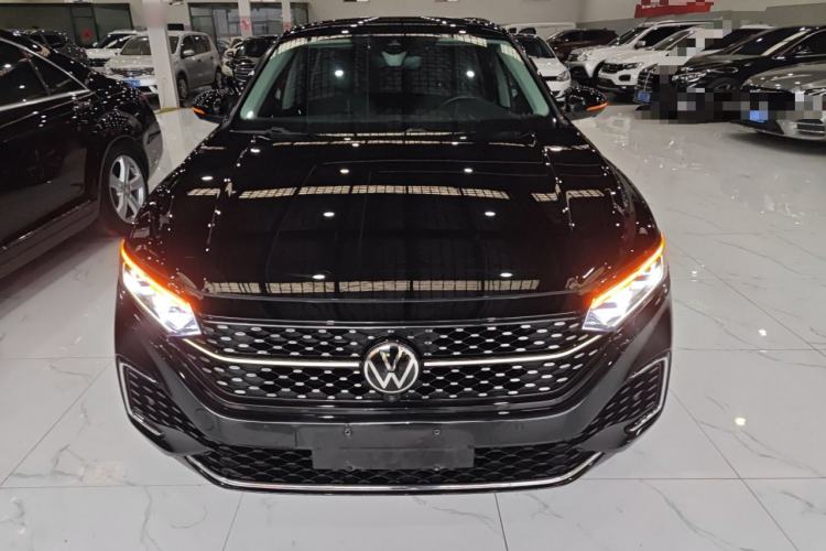 Used Volkswagen Passat 2022 330TSI Starry Luxury Edition
