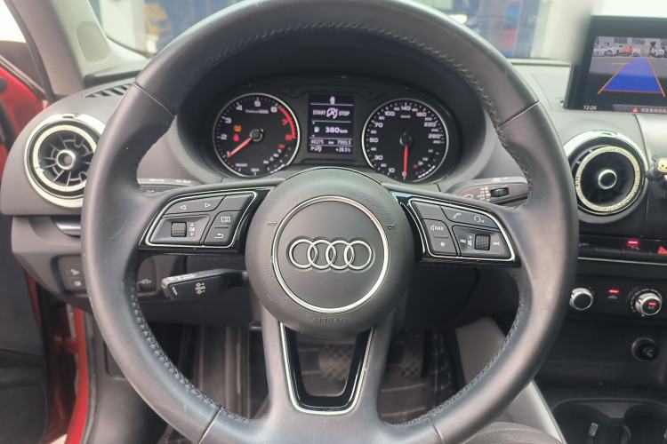 Used Audi A3 2020 Limousine 35 TFSI Fashion Edition China VI Emission Standard Steering Wheel