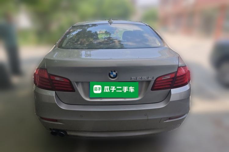 Used BMW 5 Series 2014 525Li Leading Model
