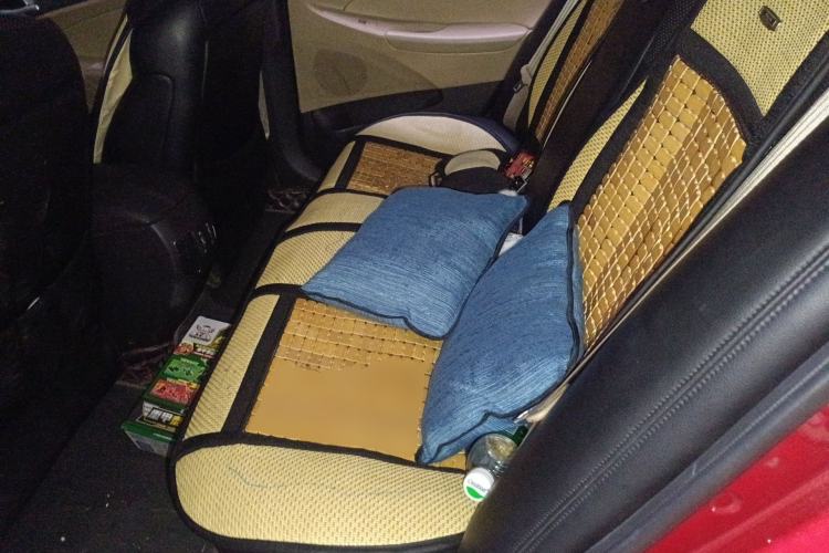 Used Hyundai Sonata 2011 2.0L Automatic Leading Edition Left Rear Seat