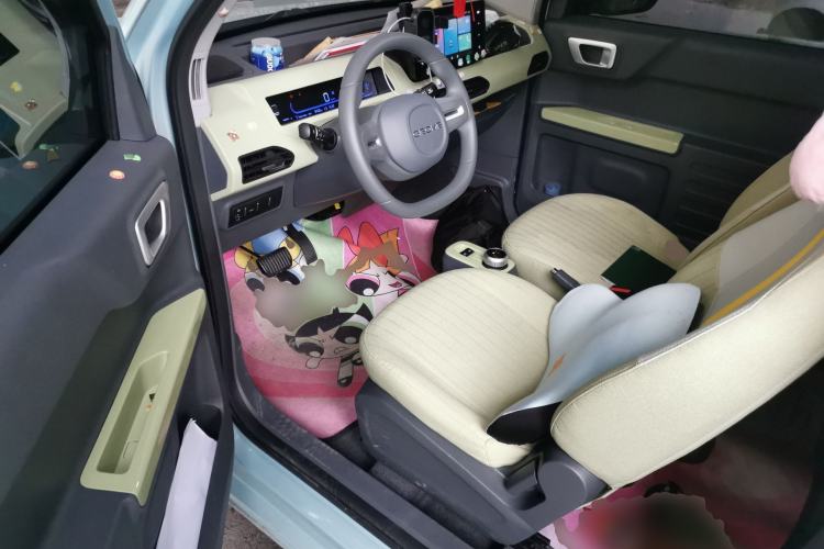 Used Geely Galaxy Panda 2024 Panda Mini 200km Endurance Bear Driver Seat