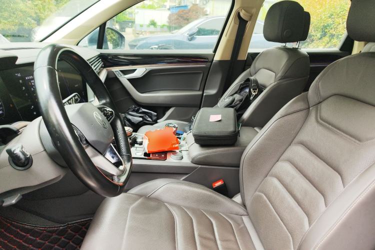 Used Volkswagen Touareg 2021 3.0 TSI Prestige Edition Classic Sport Package Left Front Seat