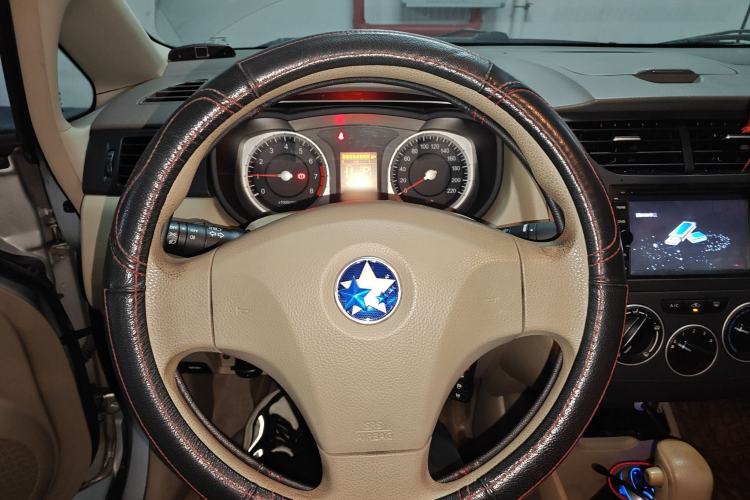 Used Venucia D50 2014 1.6L Automatic Splendid Edition
