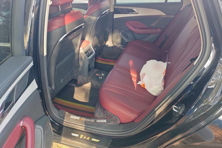 Used Hongqi H5 2025 2.0T Automatic Flag Edition – 500 000 Units Commemorative Version
