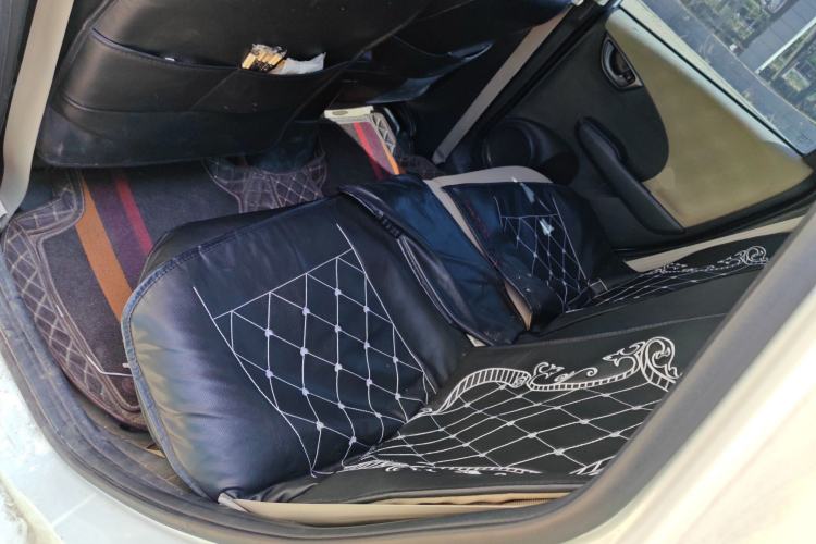 Used Honda Fit 2011 1.3L automatic comfort version
